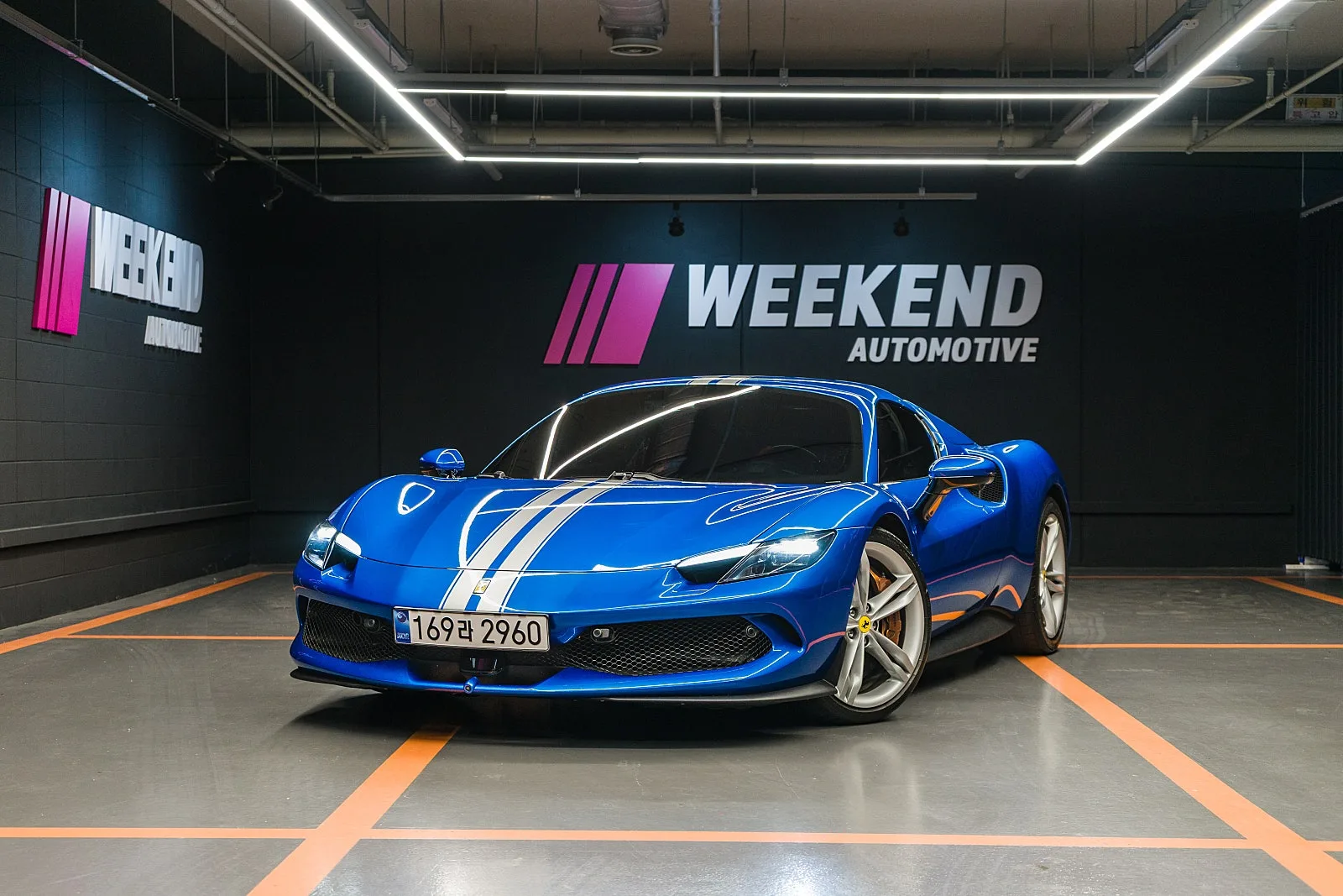 페라리 296 GTS 2025 블루 사진 2