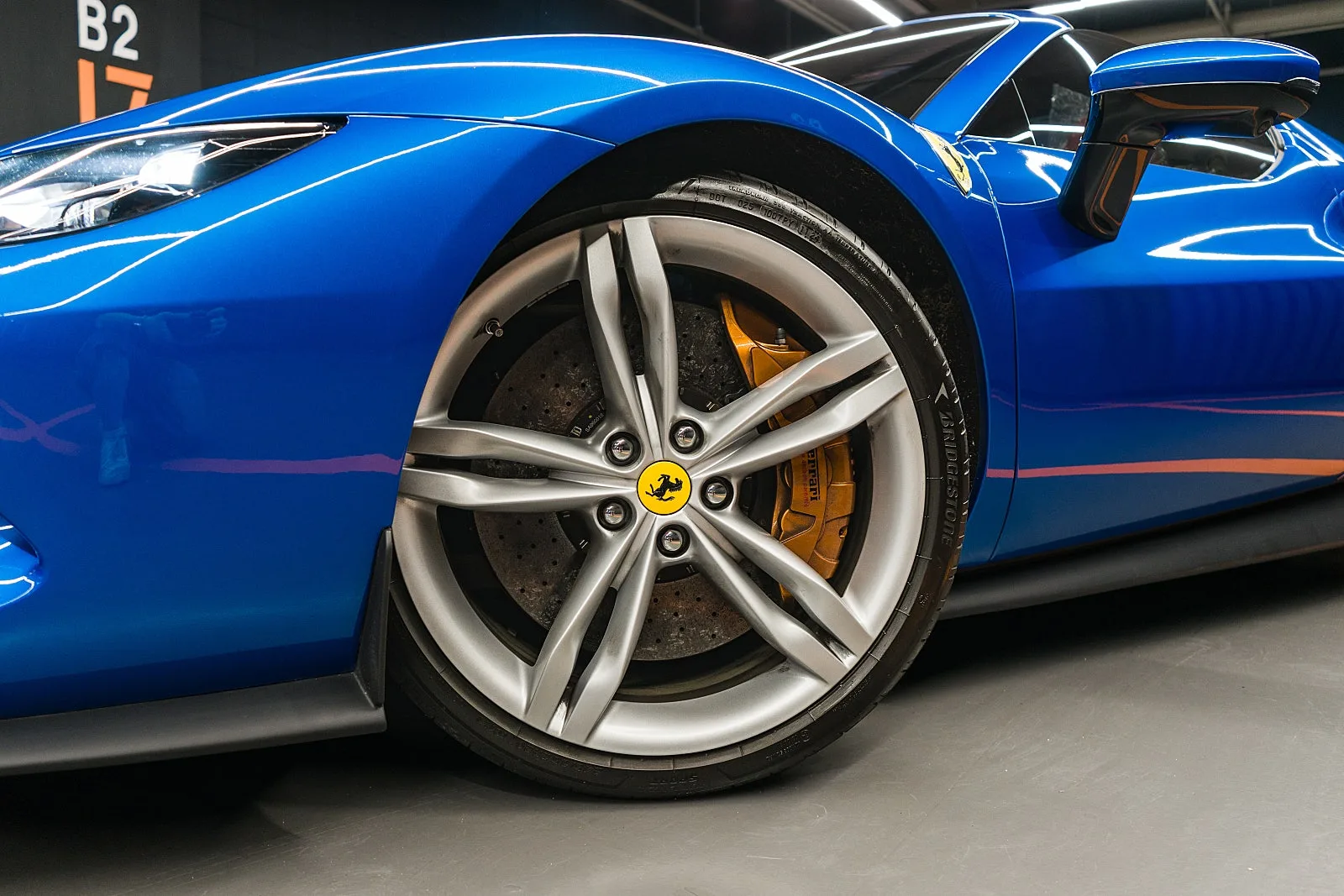 페라리 296 GTS 2025 블루 사진 6