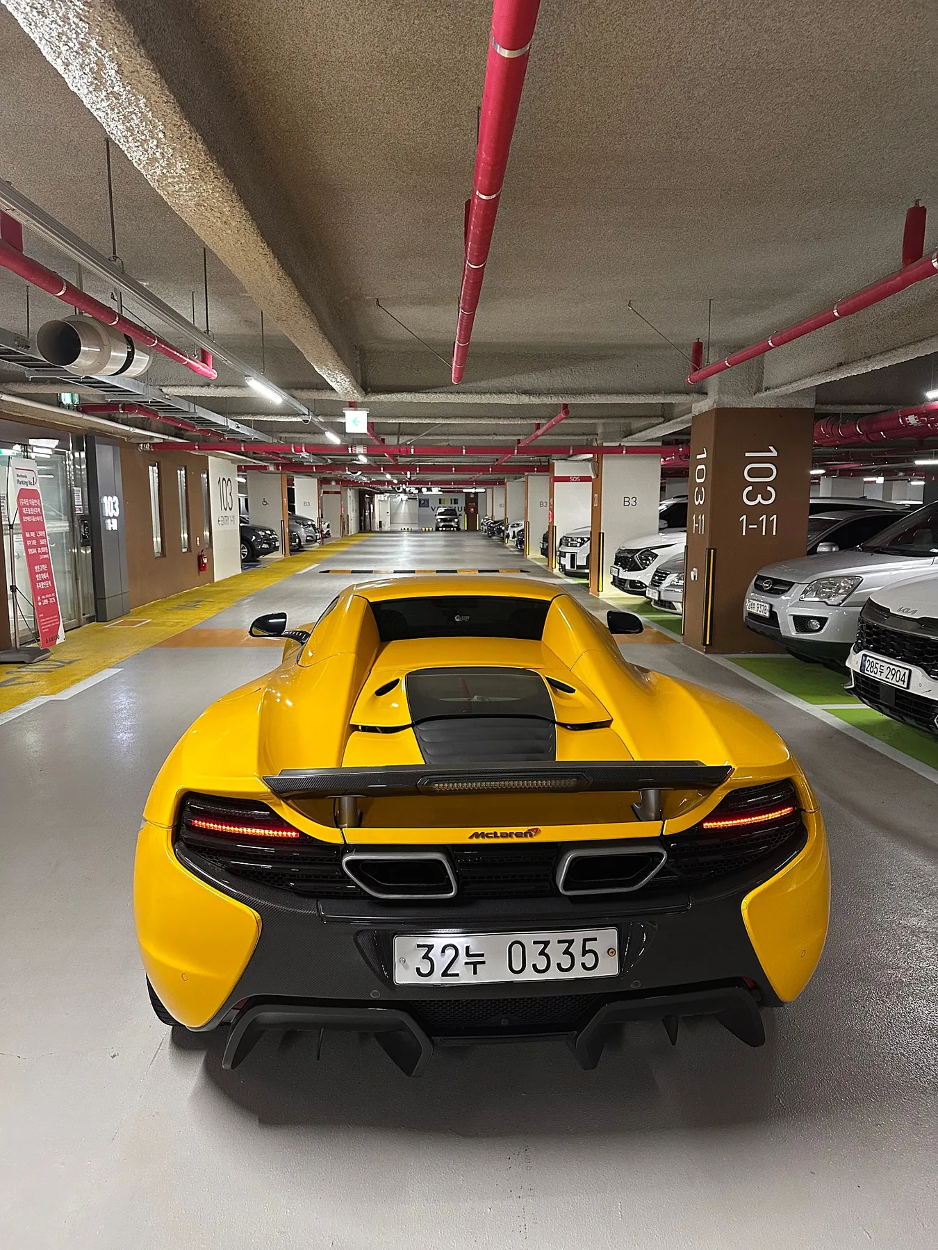 맥라렌 650S 스파이더 2016 옐로 사진 3
