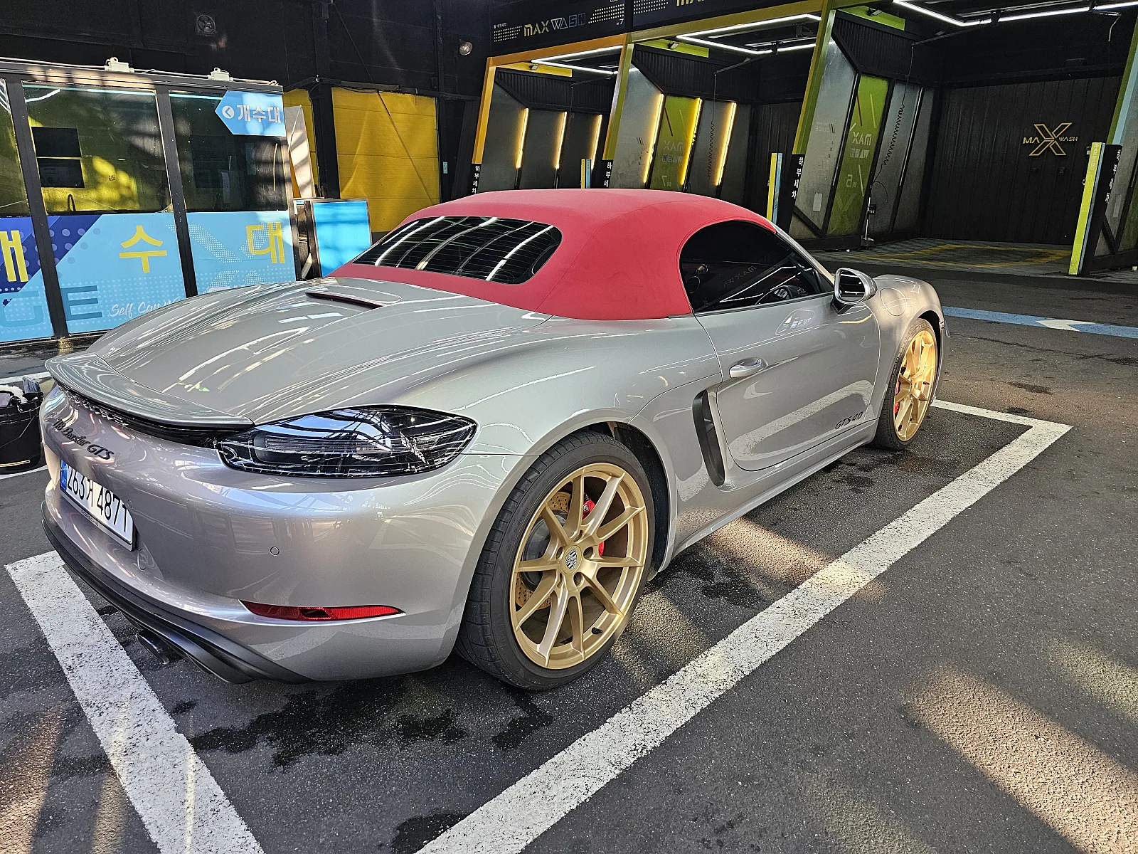 포르쉐 718 박스터 GTS 4.0 2023 GT실버 사진 6