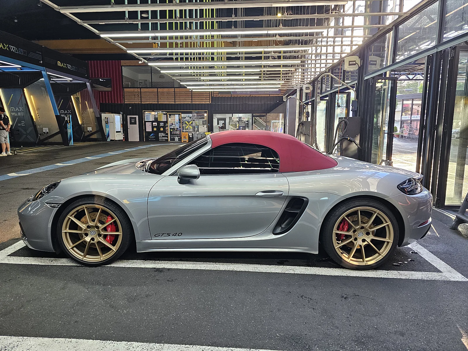 포르쉐 718 박스터 GTS 4.0 2023 GT실버 사진 8