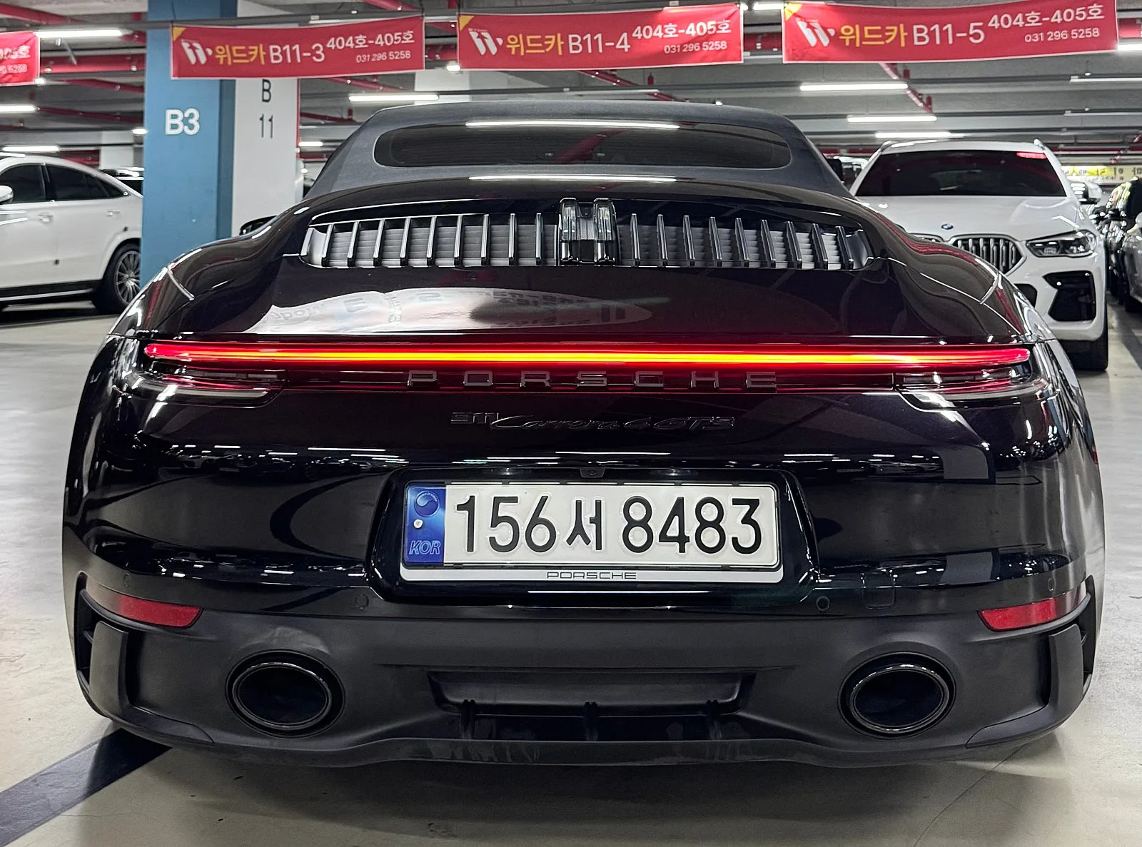 포르쉐 911 카레라4 GTS 2023 블랙 사진 2