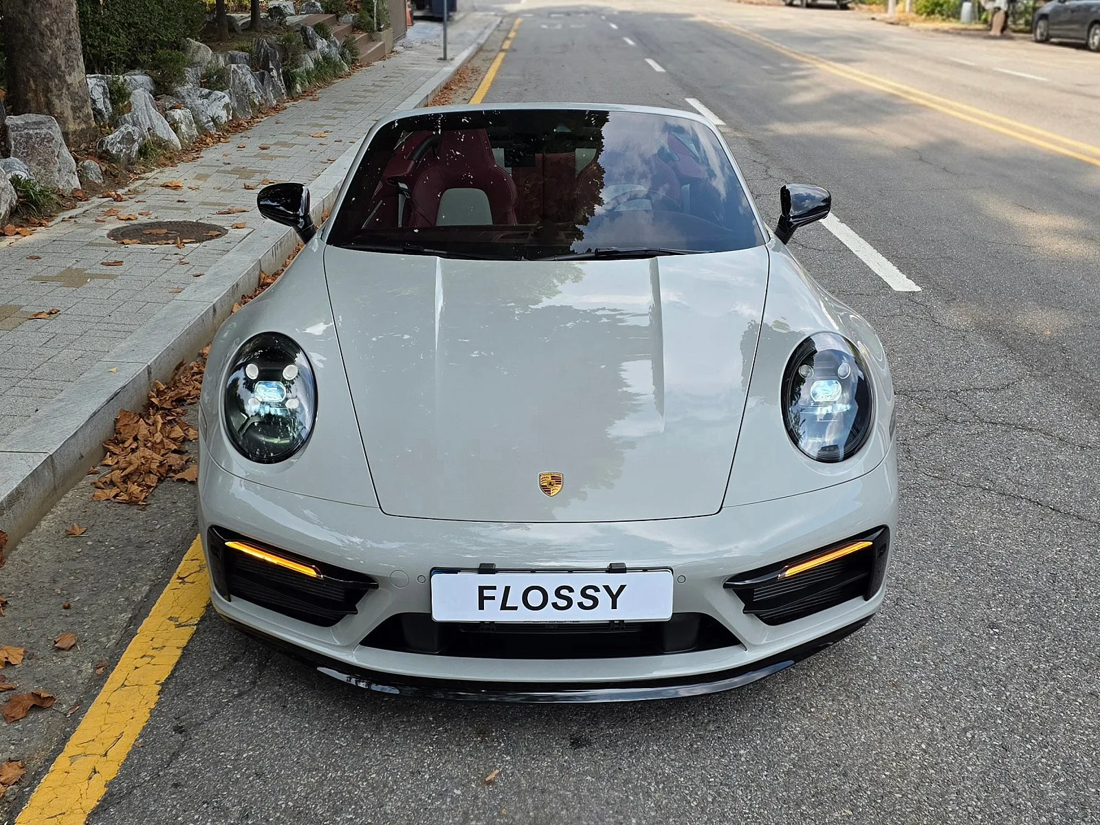 포르쉐 911 카레라 4 GTS 카브리올레 2022 크레용 사진 1