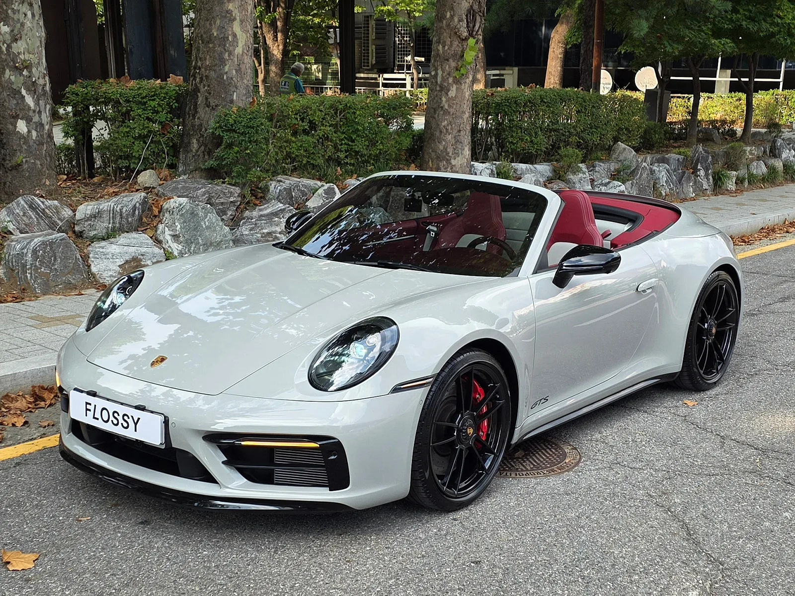 포르쉐 911 카레라 4 GTS 카브리올레 2022 크레용 사진 2