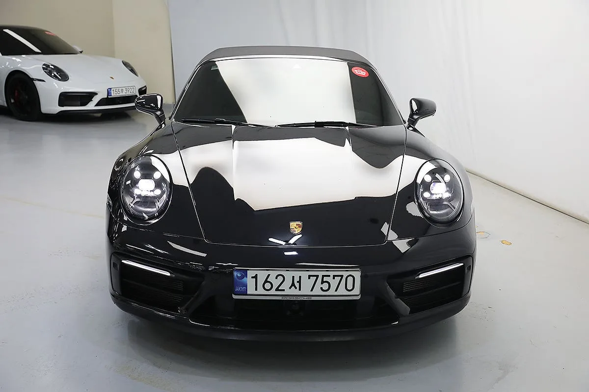 포르쉐 911 타르가 4 GTS 2023 검정색 사진 1
