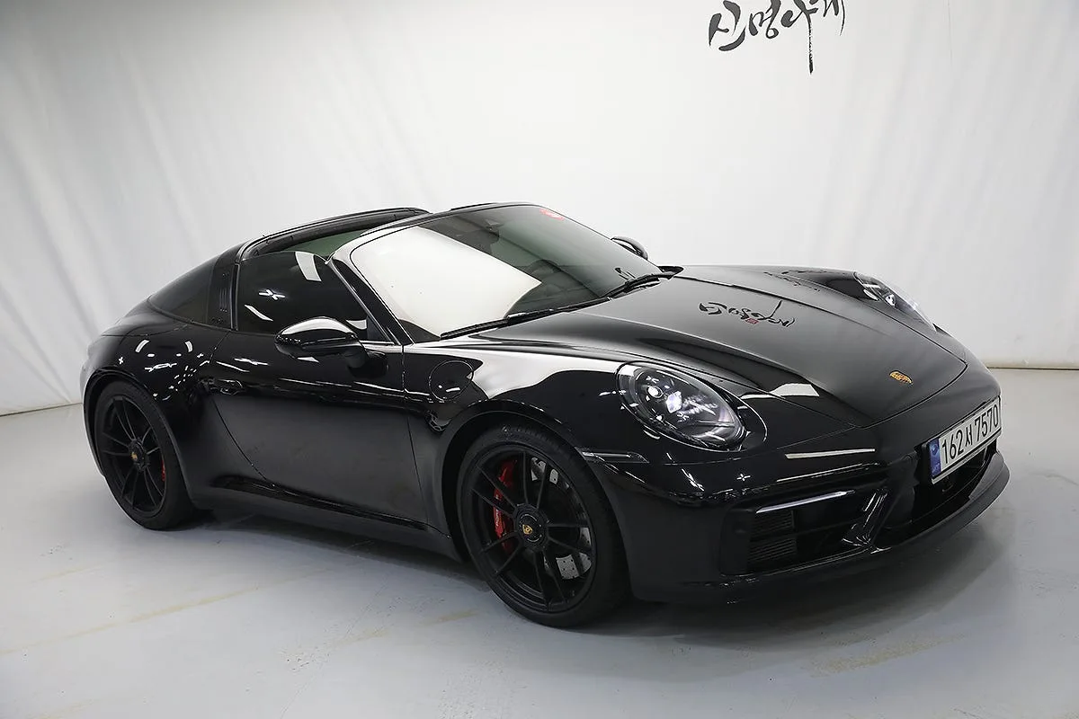 포르쉐 911 타르가 4 GTS 2023 검정색 사진 8
