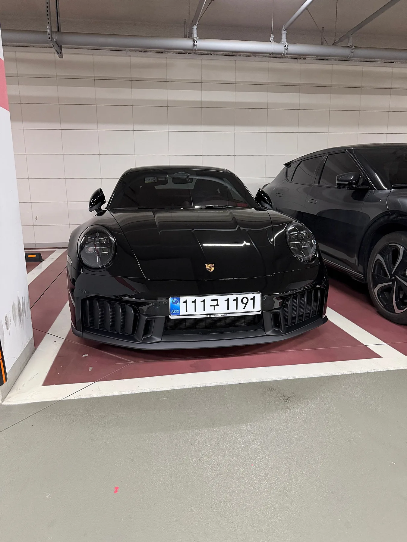포르쉐 992.2 카레라 4 GTS 2026 블랙 사진 4