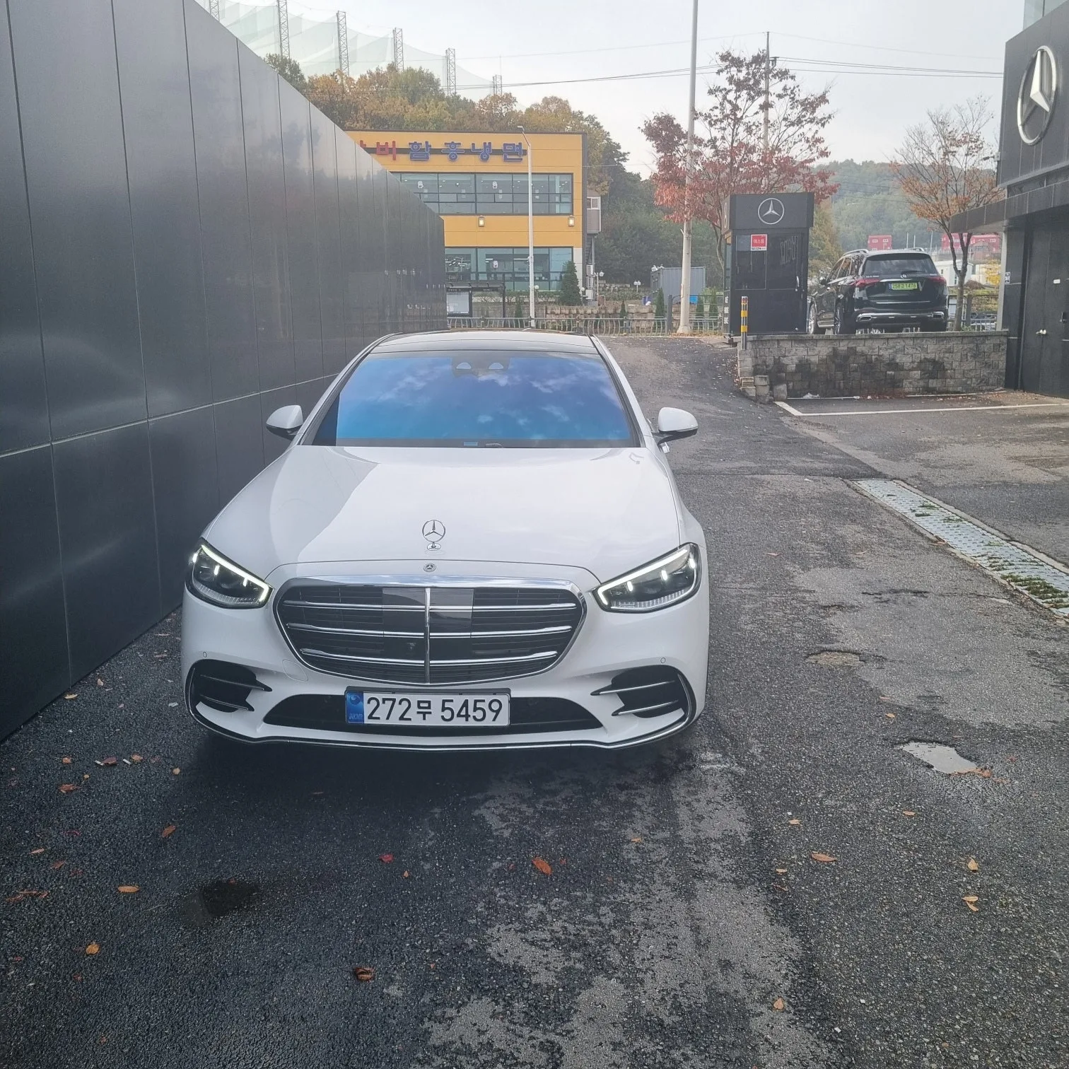 벤츠 S500L 4MATIC 2024 화이트 사진 1