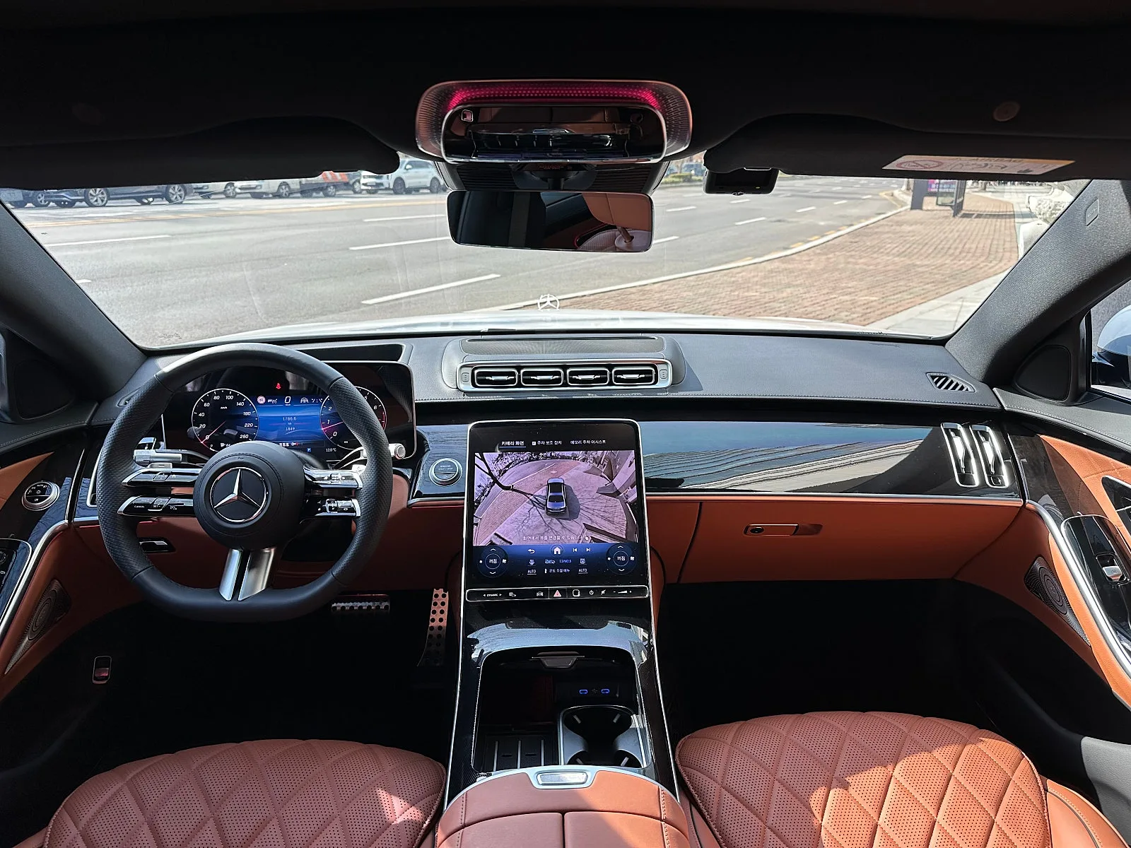 벤츠 S500L 4MATIC 2024 화이트 사진 5