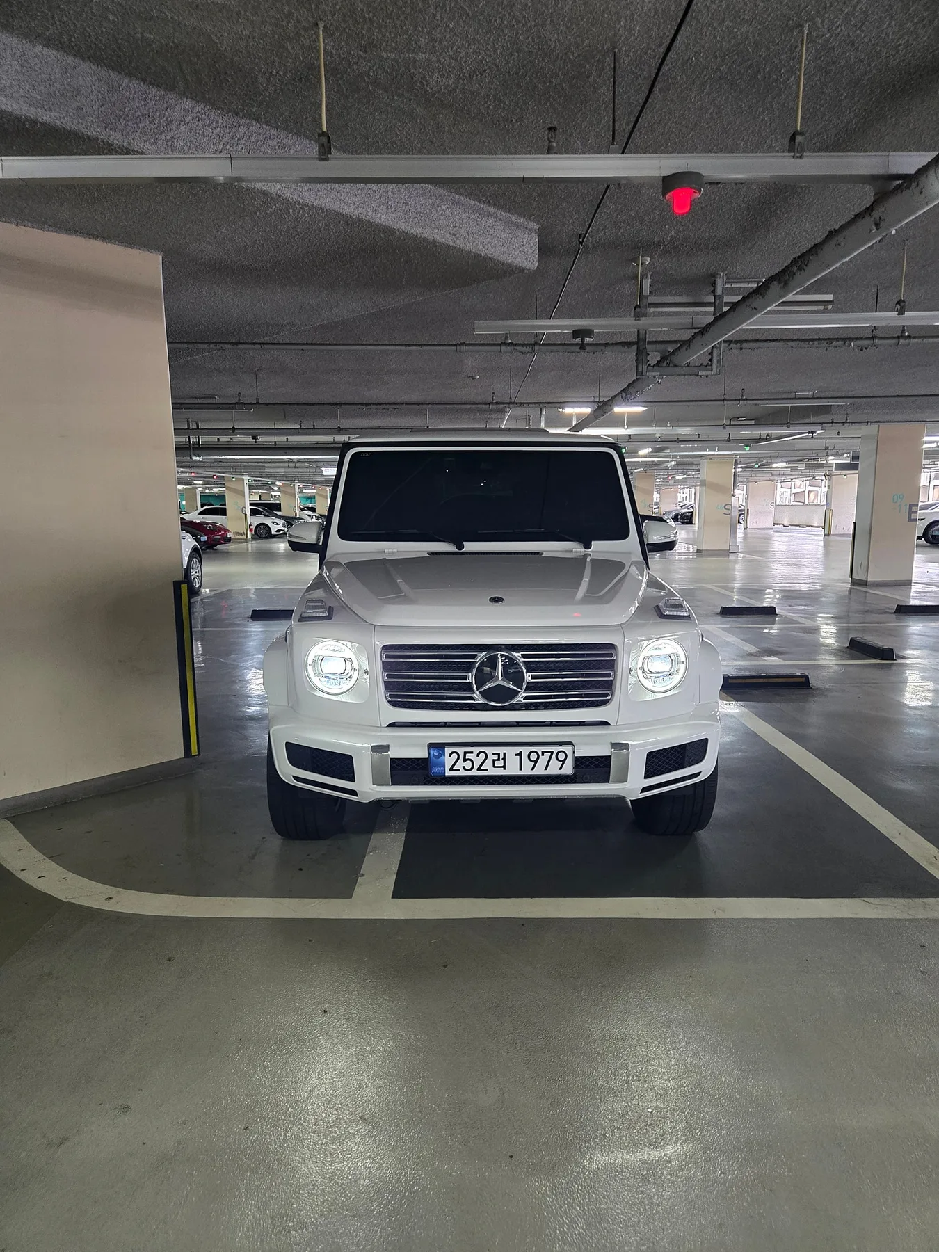 벤츠 G400D 2023 화이트 사진 1