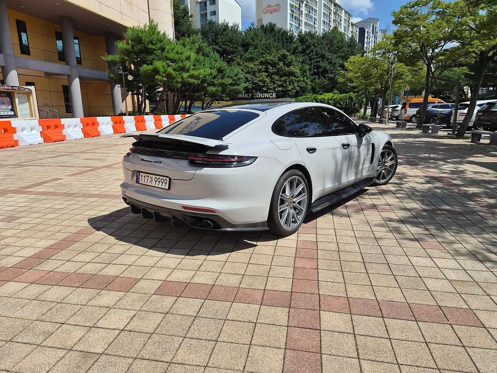 포르쉐 파나메라 GTS 4.0 2021 화이트 사진 5