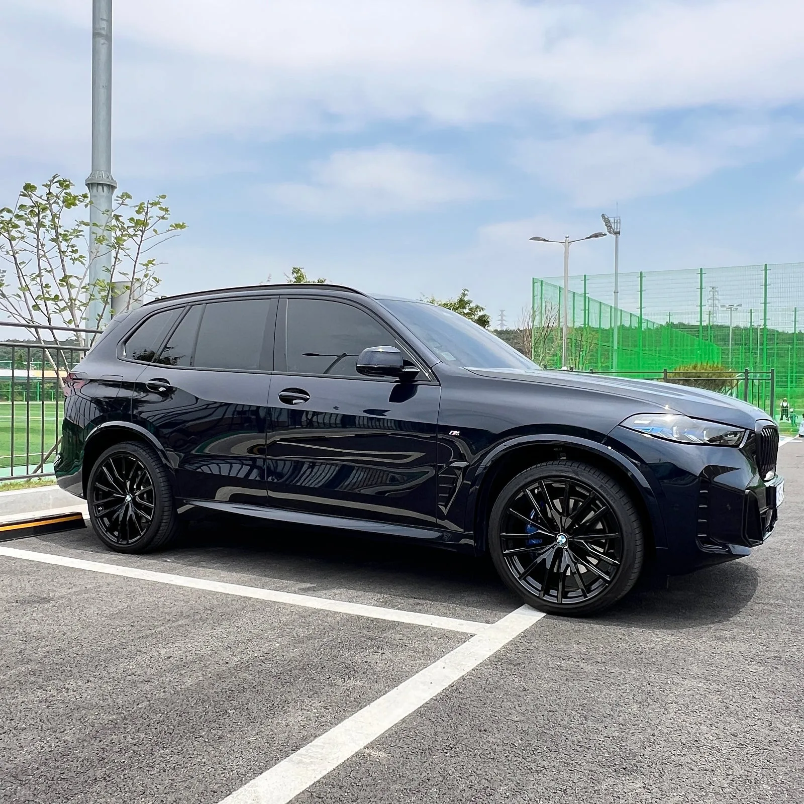 BMW X5 40i M Sports 2024 카본블랙 사진 4