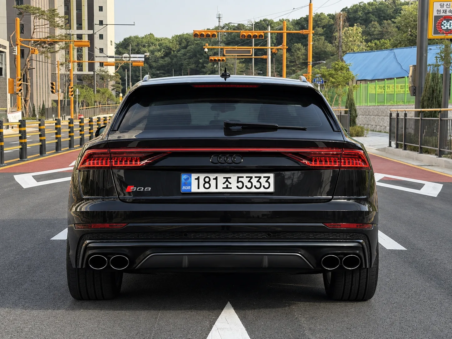 아우디 Q8