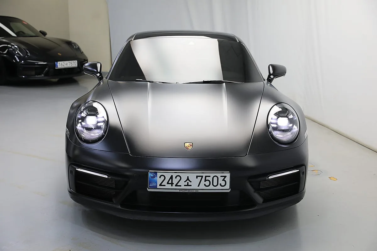 포르쉐 911 카레라 GTS 2025 블랙 사진 1
