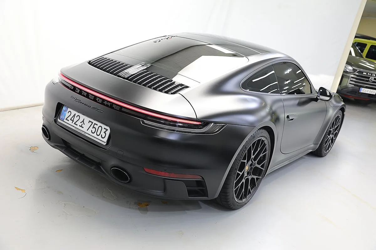 포르쉐 911 카레라 GTS 2025 블랙 사진 4