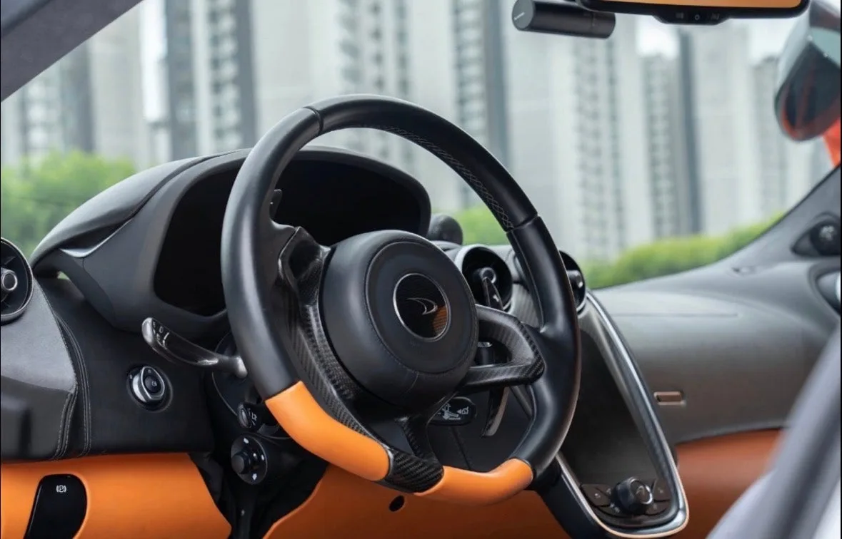 맥라렌 570S 쿠페 2017 화이트 사진 7