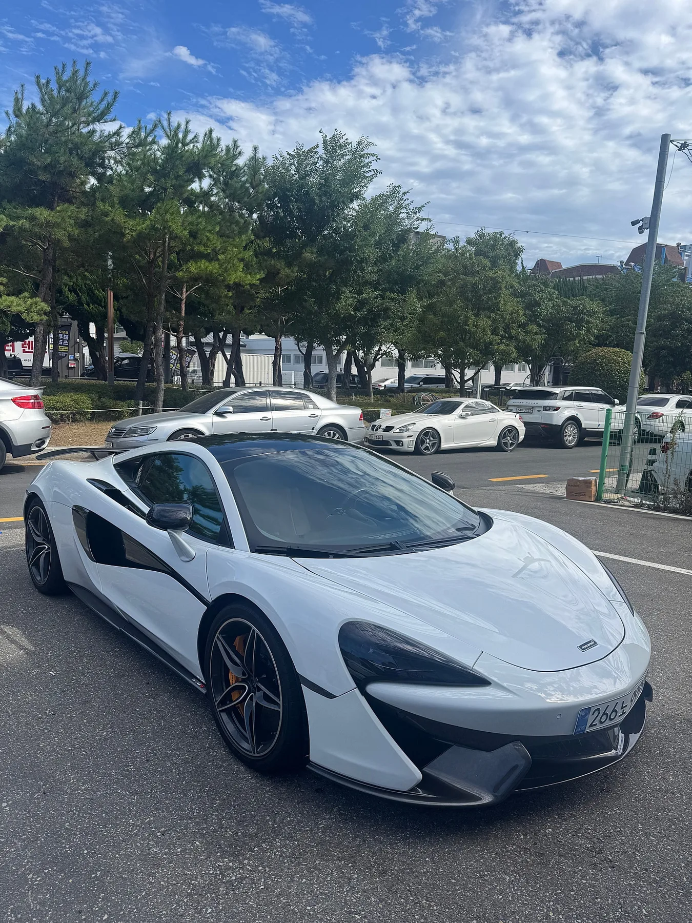 맥라렌 570S 쿠페 2017 화이트 사진 1
