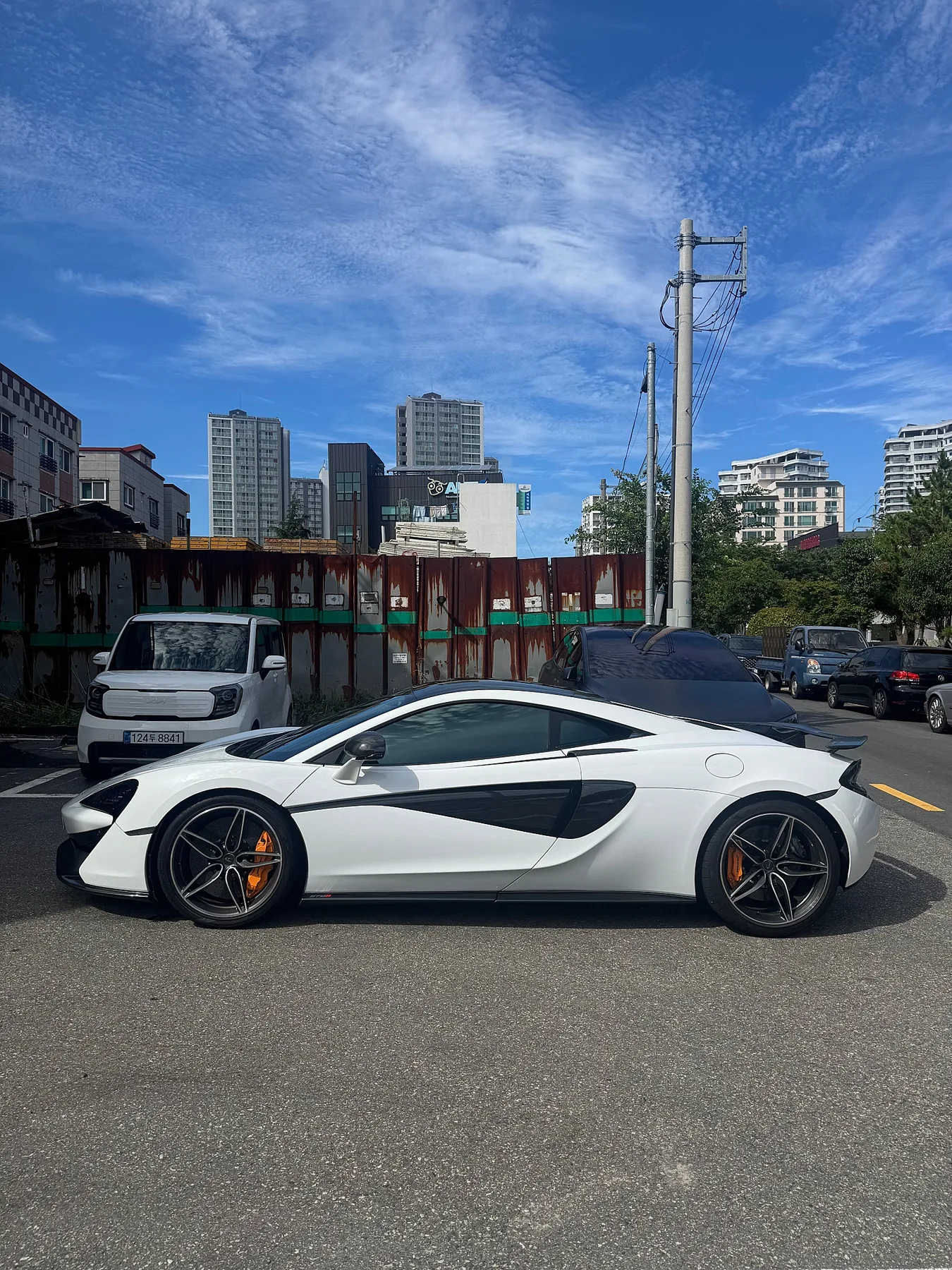 맥라렌 570S 쿠페 2017 화이트 사진 4