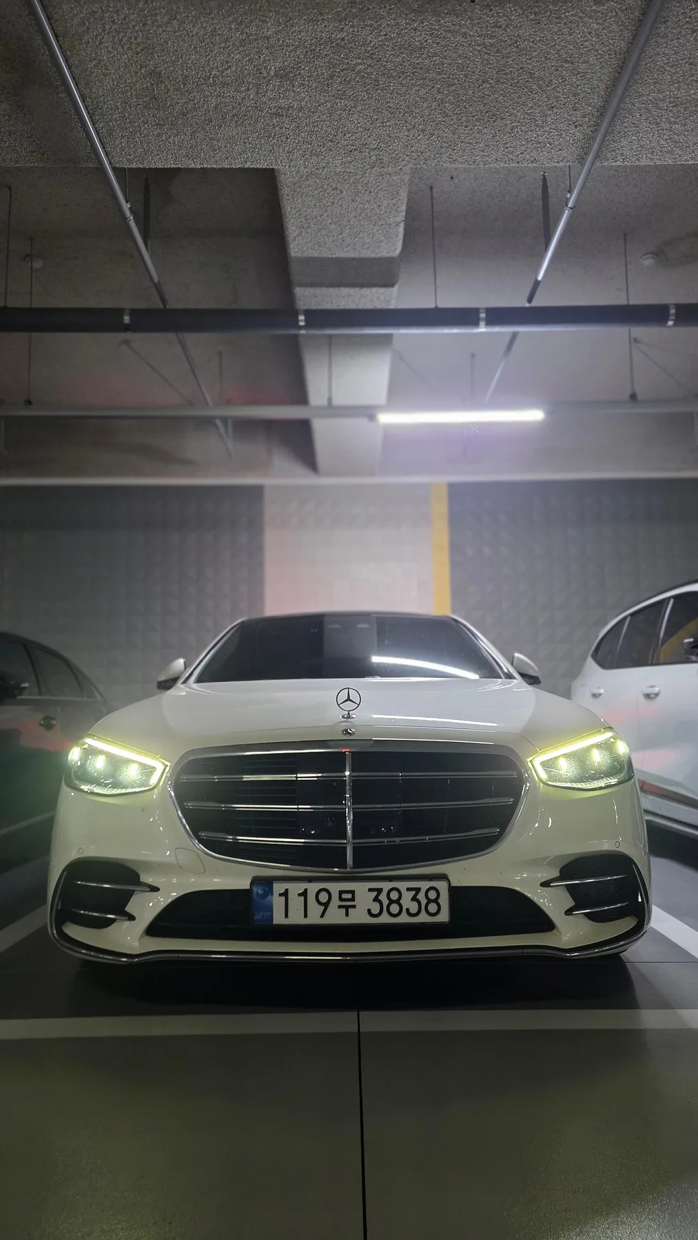 벤츠 S400D S클래스 2022 다이아몬드 화이트 사진 2