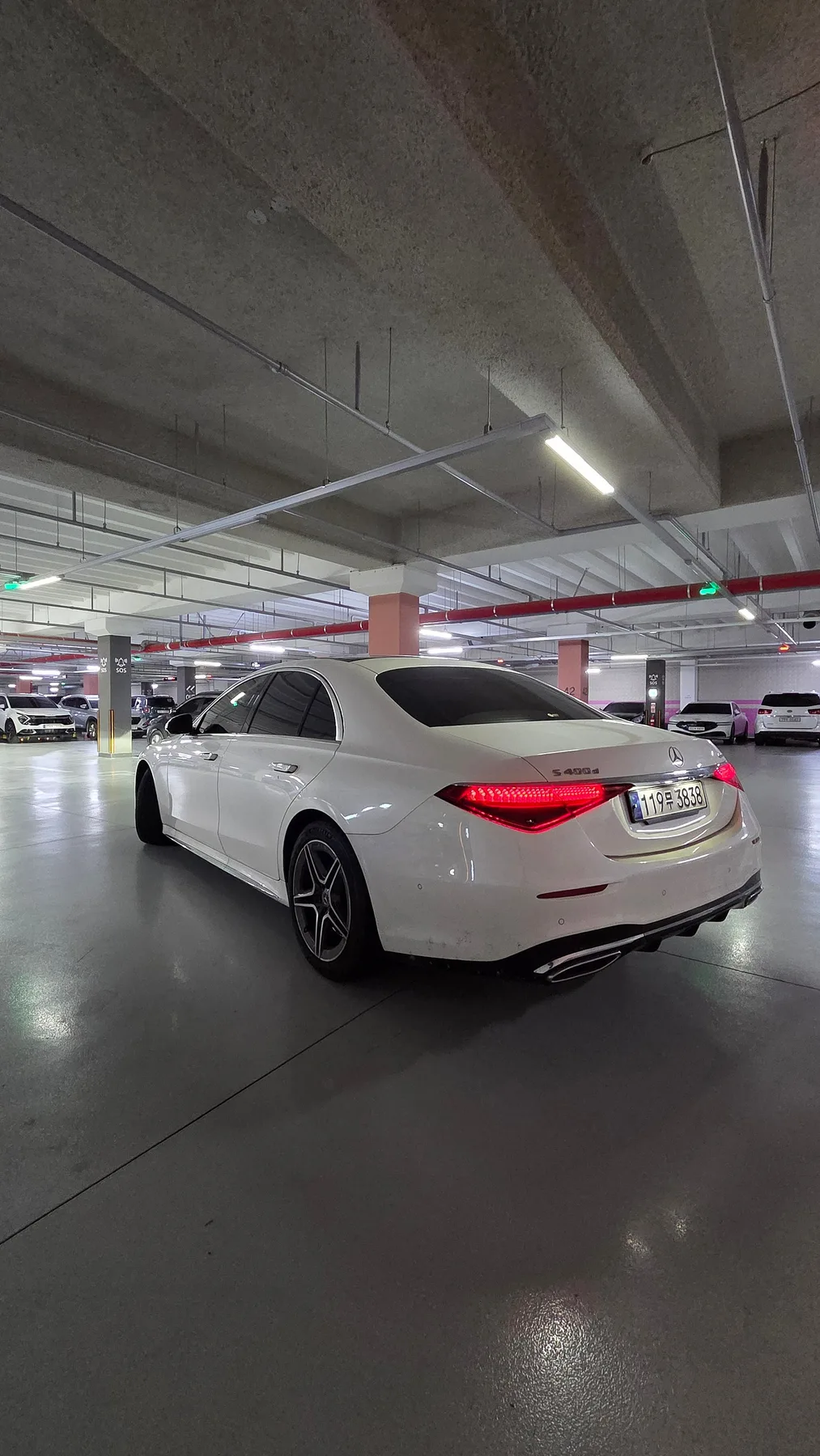 벤츠 S400D S클래스 2022 다이아몬드 화이트 사진 3