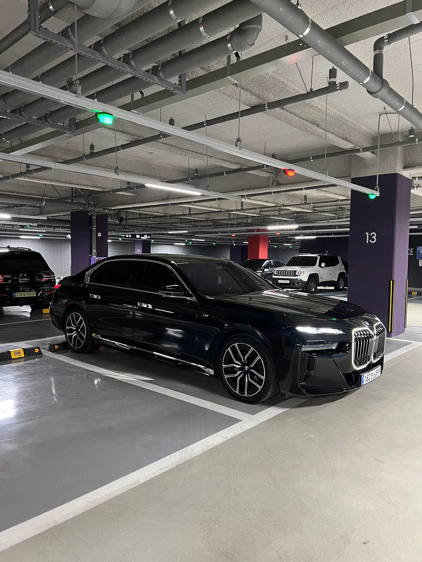 BMW 740d M스포츠 2024 블랙 사진 8