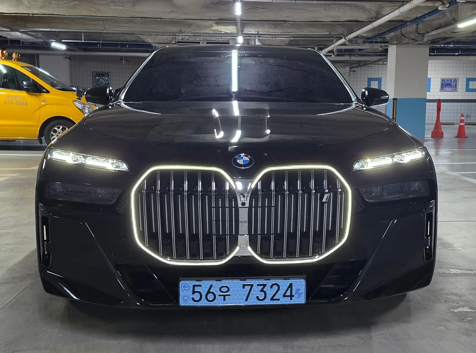 BMW i7 eDrive 50 2026 검정색 사진 1