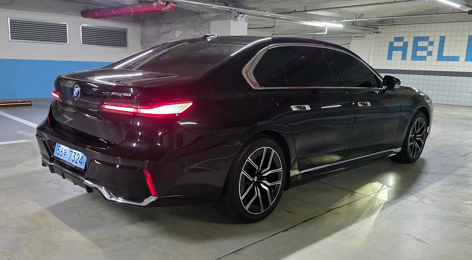BMW i7 eDrive 50 2026 검정색 사진 5