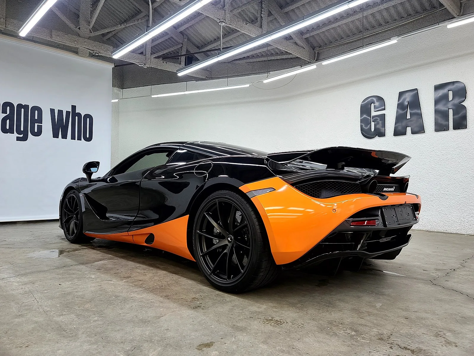 맥라렌 720S Coupe 2019 블랙 사진 4
