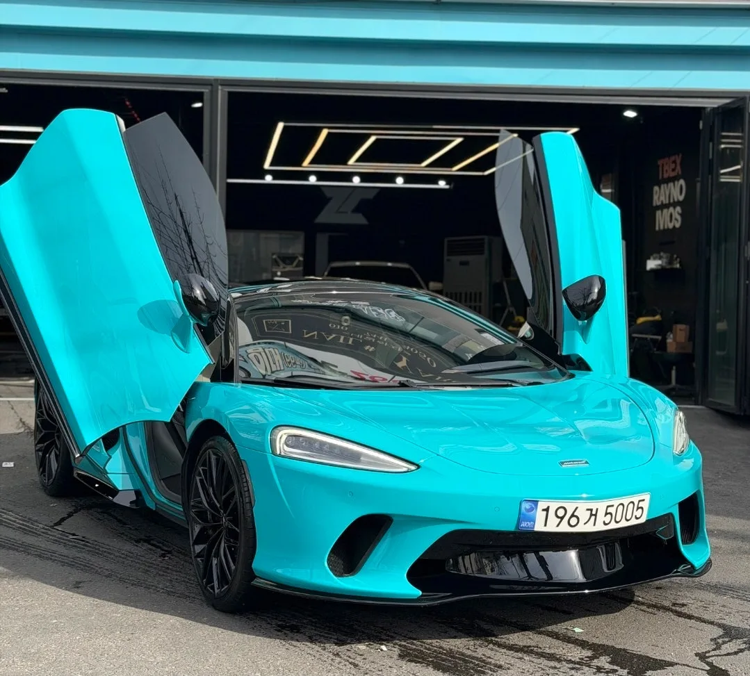 맥라렌 GT 2022 청록 사진 1