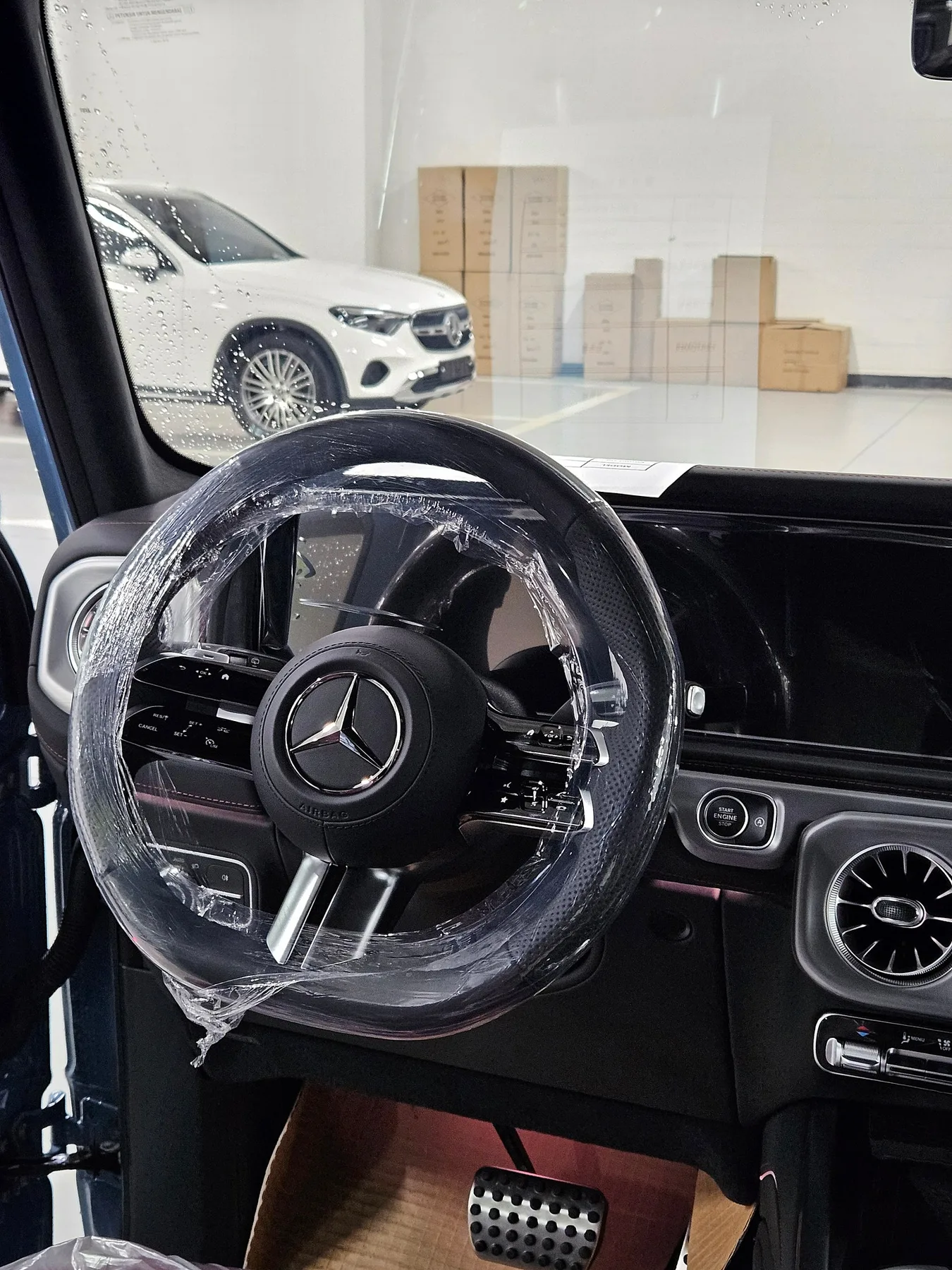 벤츠 지바겐 G450D 매뉴팩쳐 2025 실버 사진 8