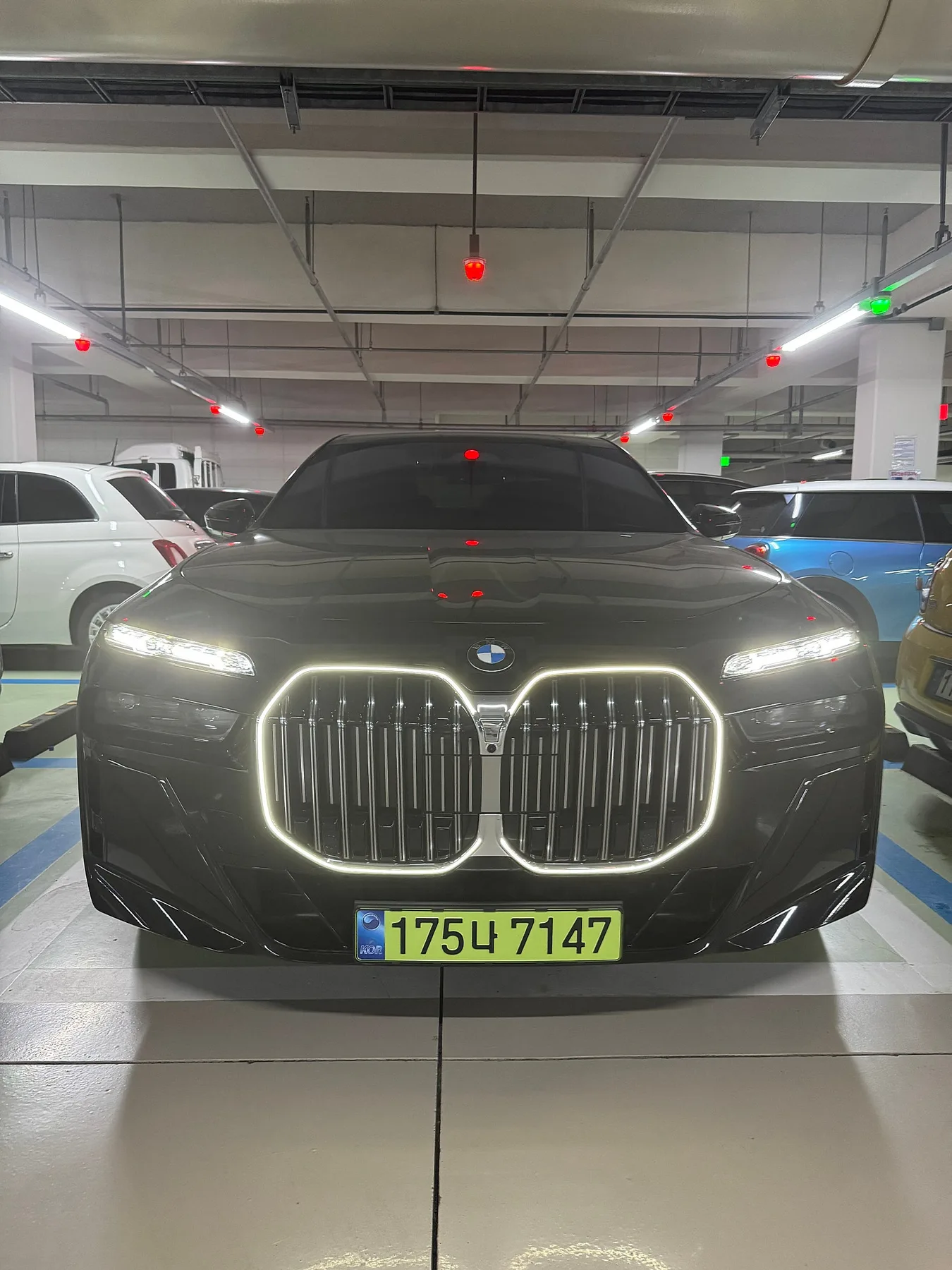 BMW 740i 리미티드 2025 건메탈 사진 2