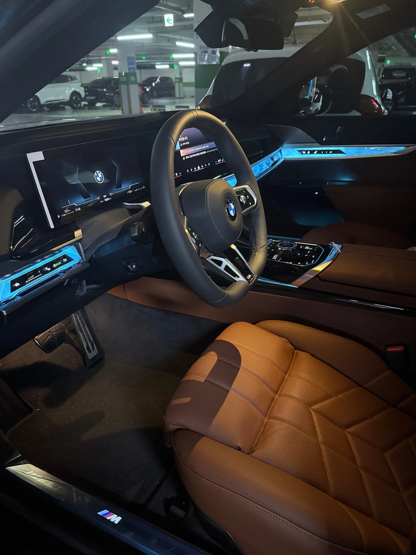BMW 740i 리미티드 2025 건메탈 사진 5