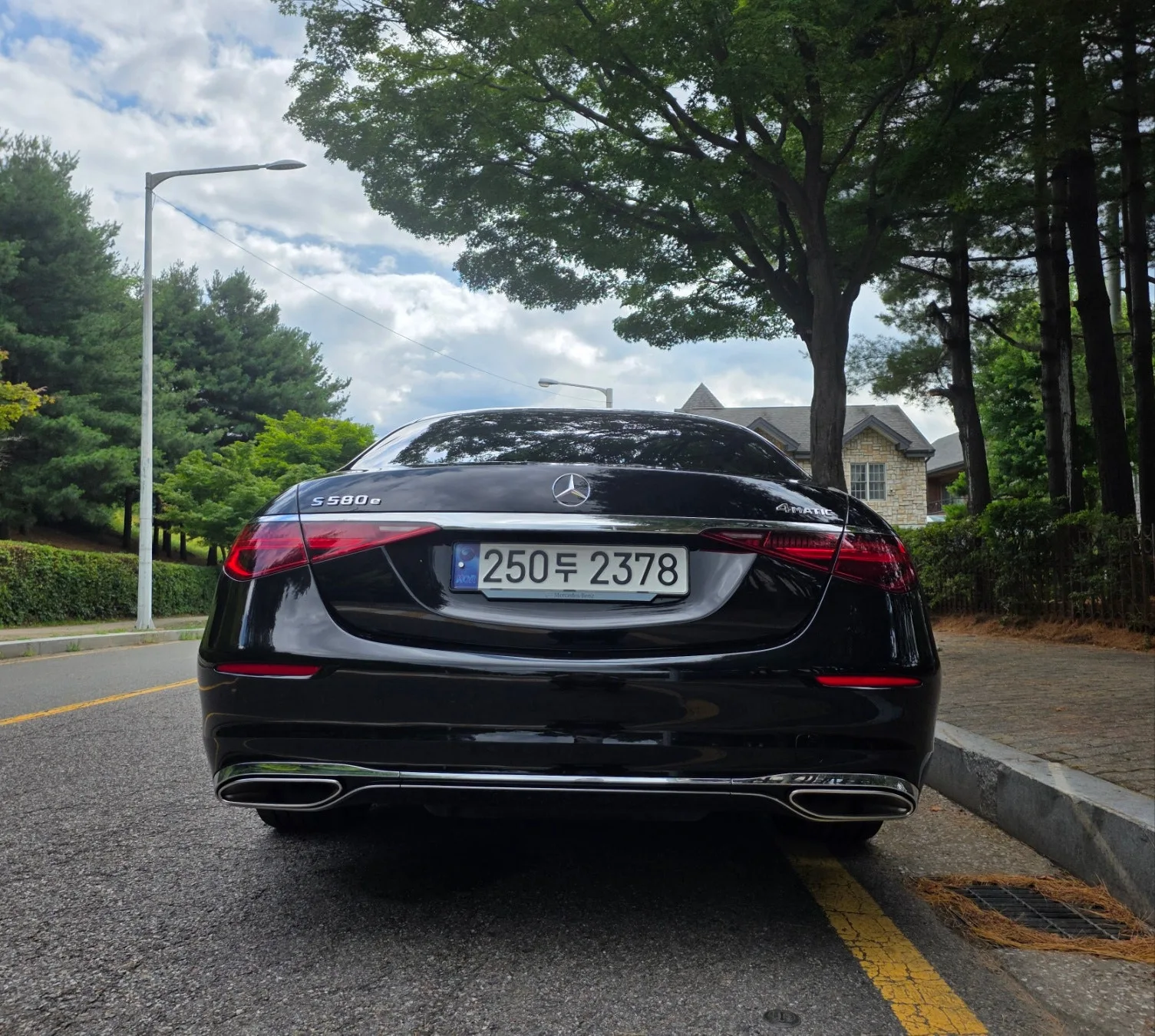벤츠 S580e 2023 블랙 사진 4
