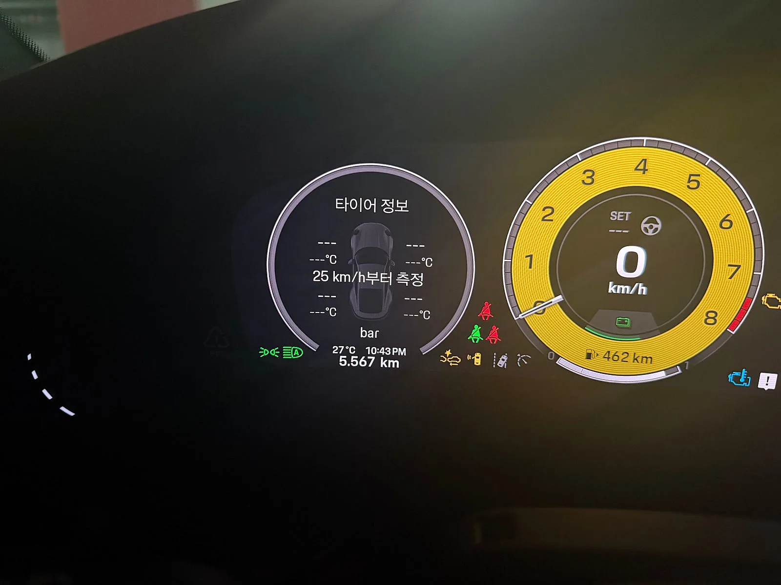포르쉐 911 4 GTS 화이트 사진 6