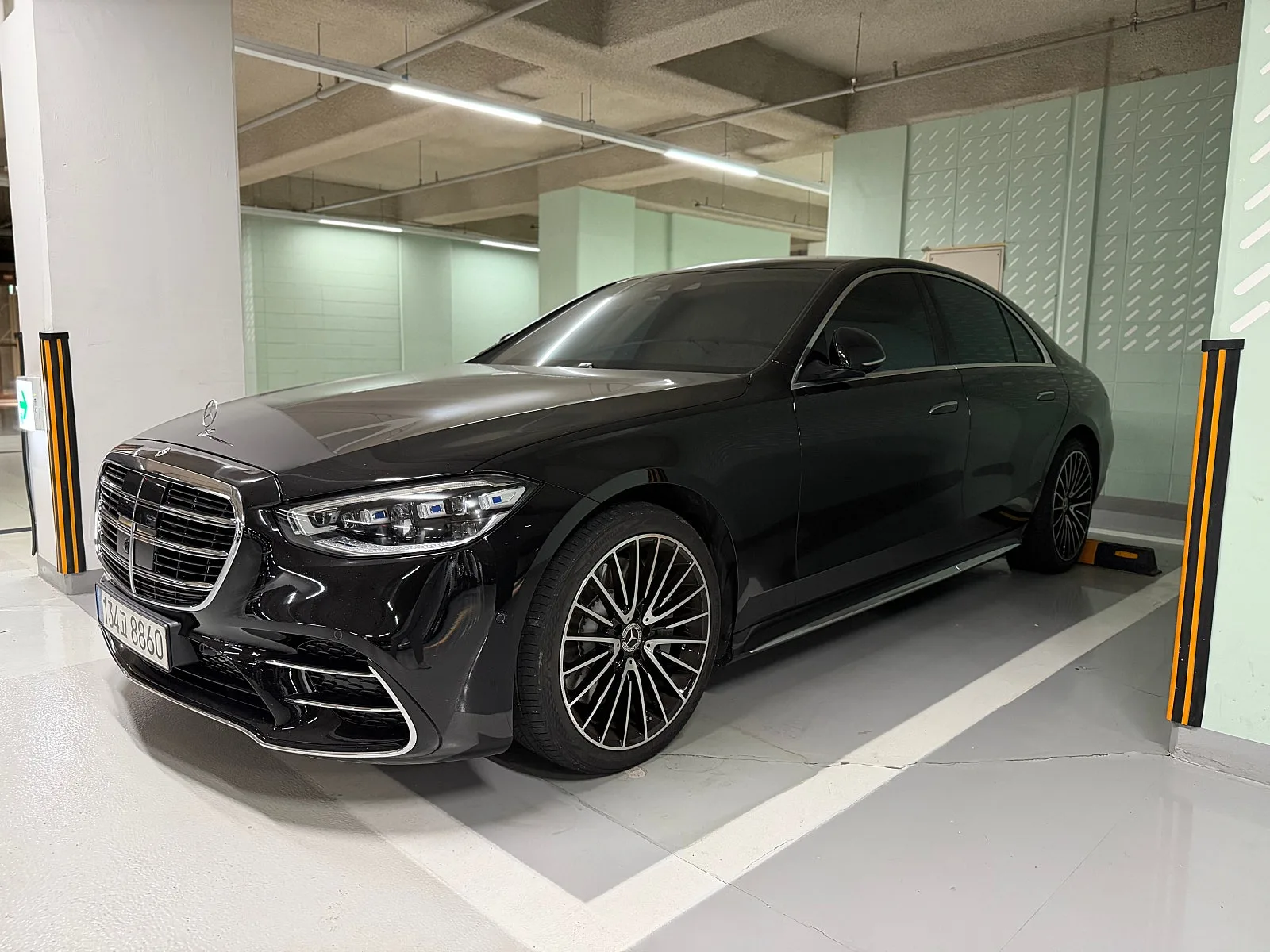 벤츠 S400d 4Matic AMG라인 2022 블랙 사진 7