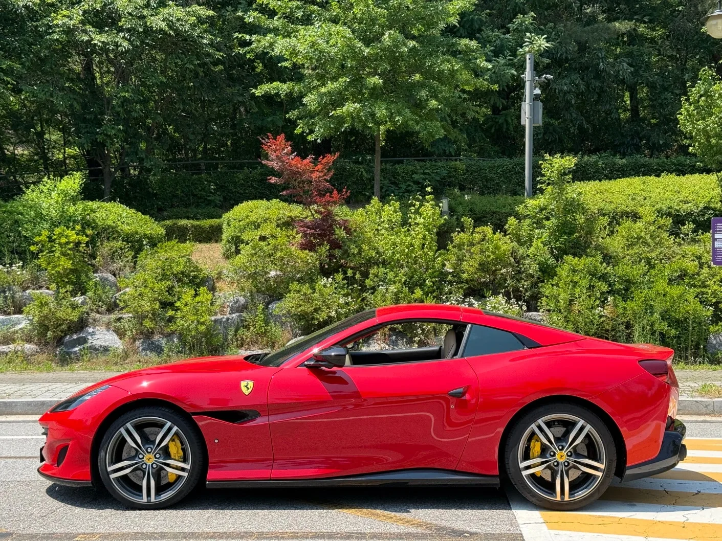 페라리 포르토피노 GT 2020 레드 사진 4
