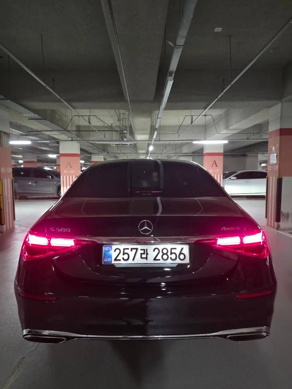 벤츠 S580 2024 블랙 사진 3