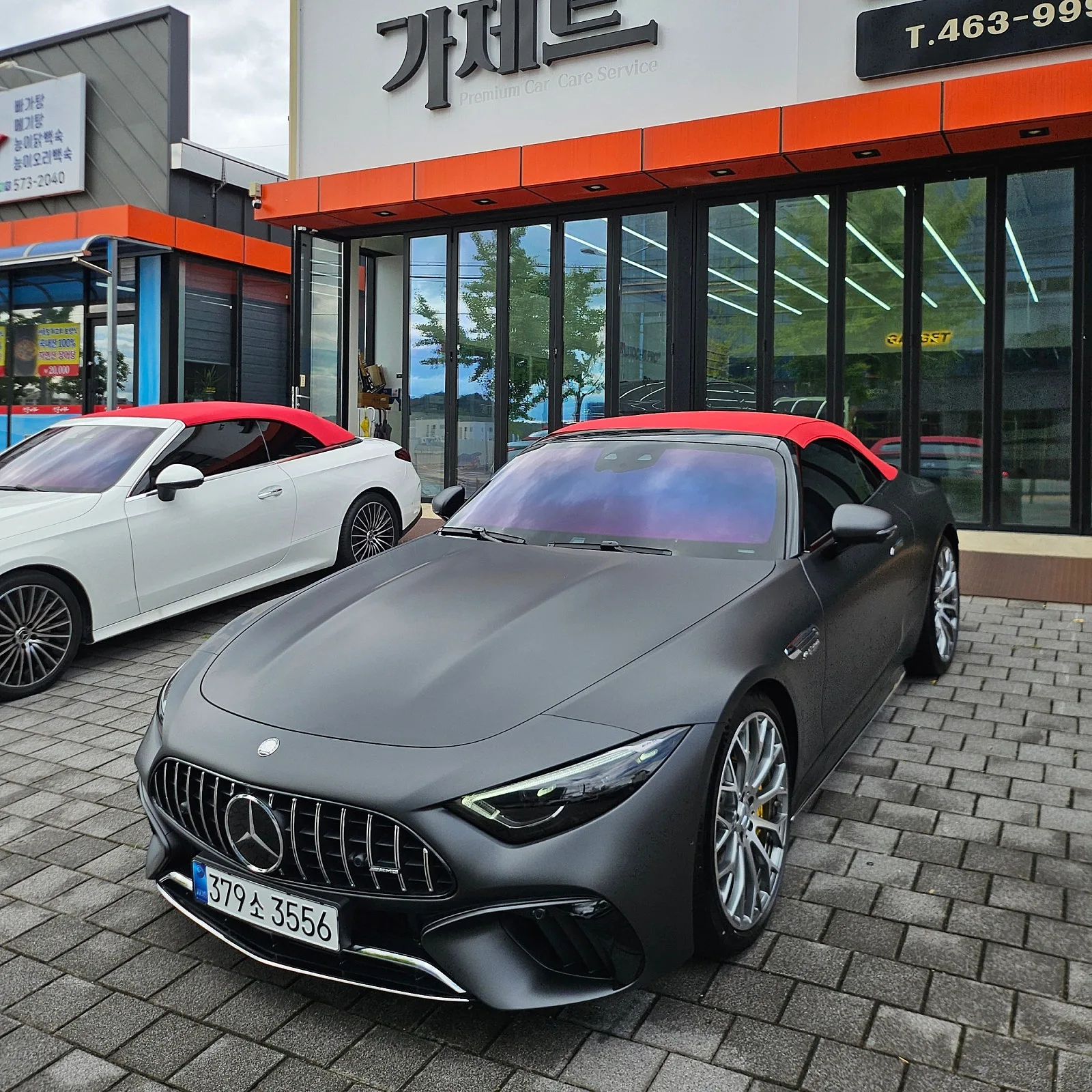 벤츠 SL63 마누팍투어 에디션 2025 레드 사진 2