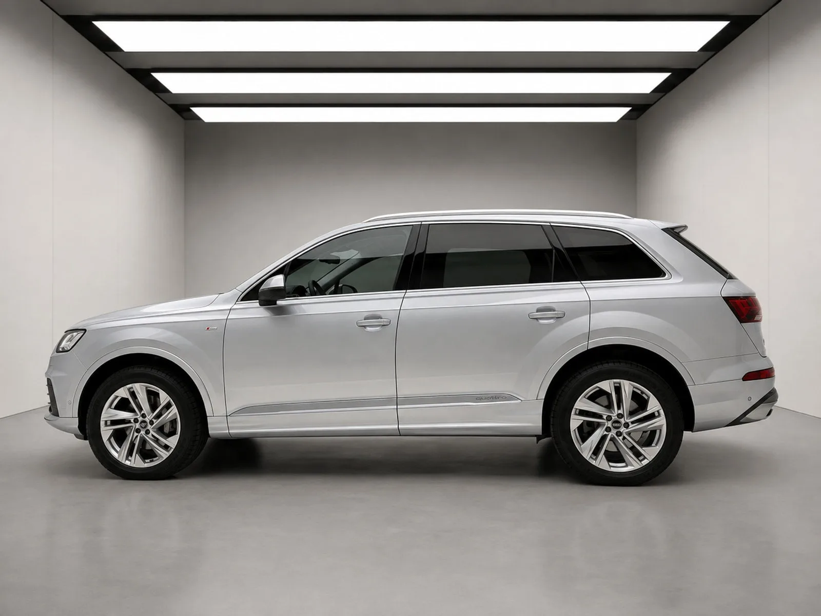 아우디 Q7 45 TDI 콰트로 프리미엄 2022 실버 사진 1