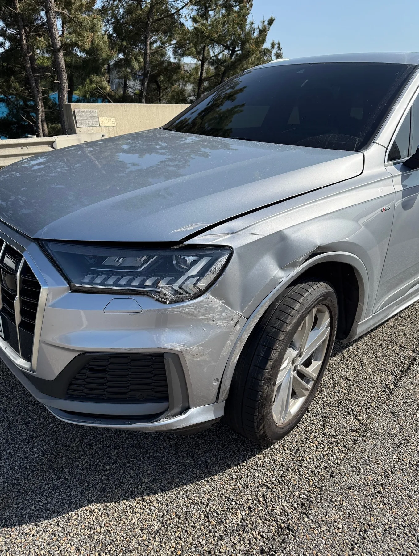 아우디 Q7 45 TDI 콰트로 프리미엄 2022 실버 사진 8