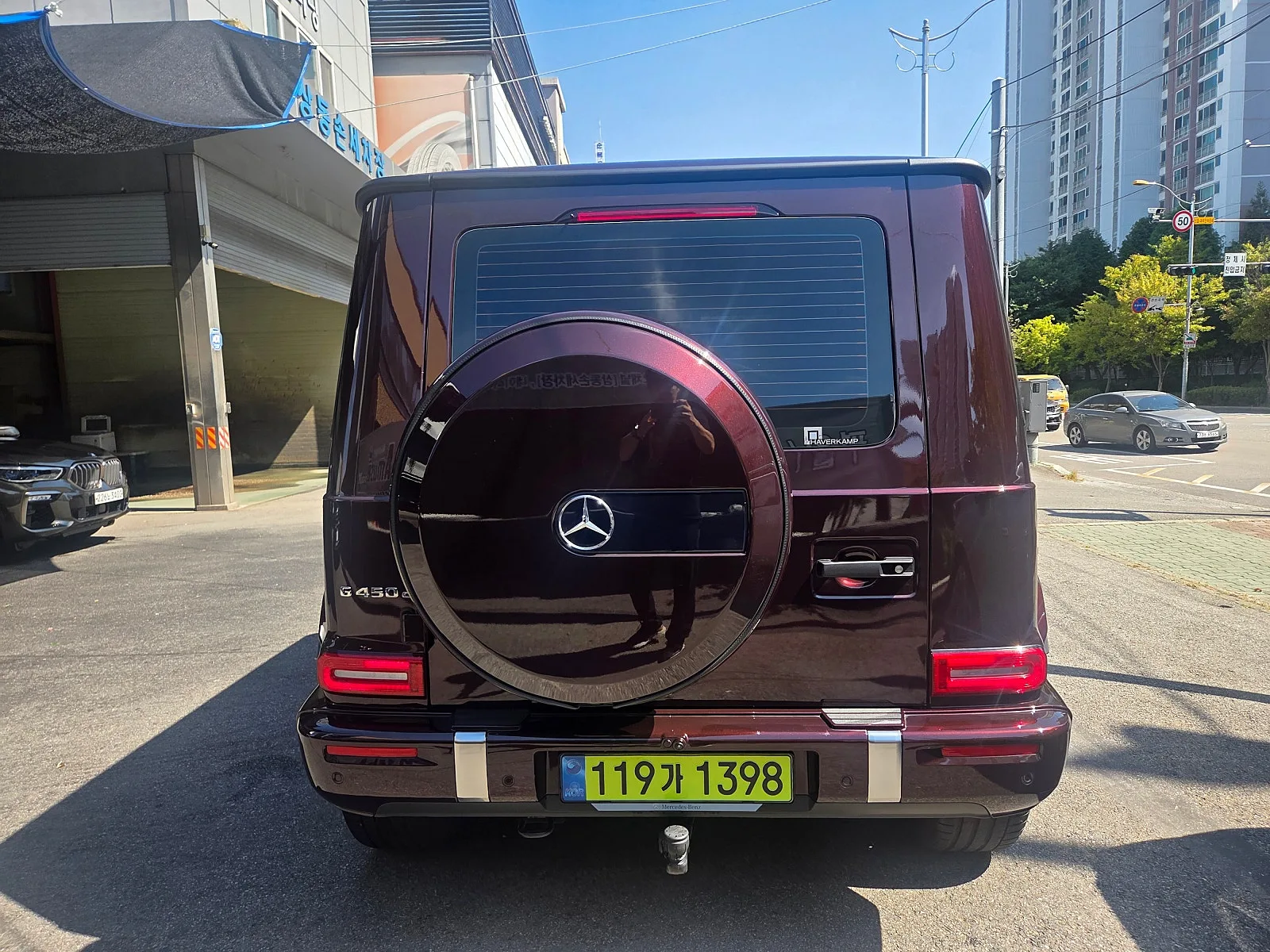 벤츠 G450d 메뉴팩쳐 효성에디션 2025 버건디 사진 3