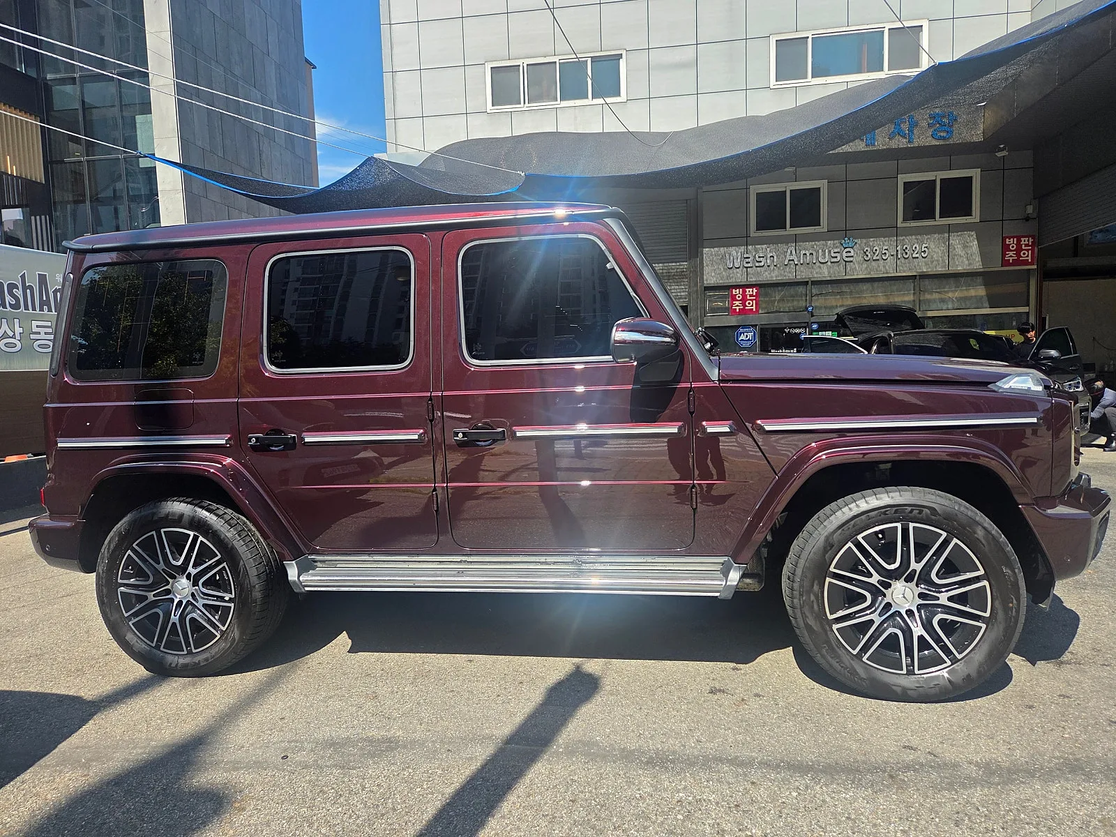 벤츠 G450d 메뉴팩쳐 효성에디션 2025 버건디 사진 4