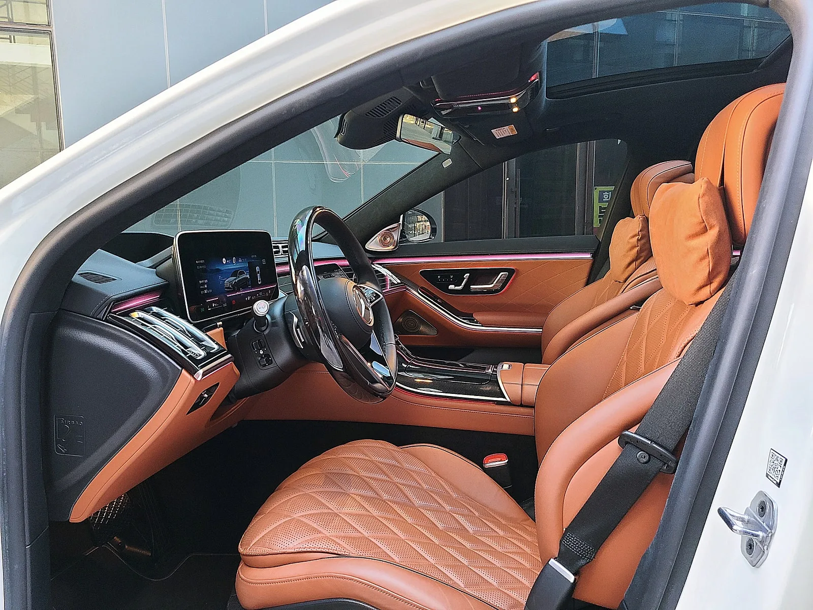 벤츠 S580 4매틱 2022 다이아몬드 화이트 사진 5