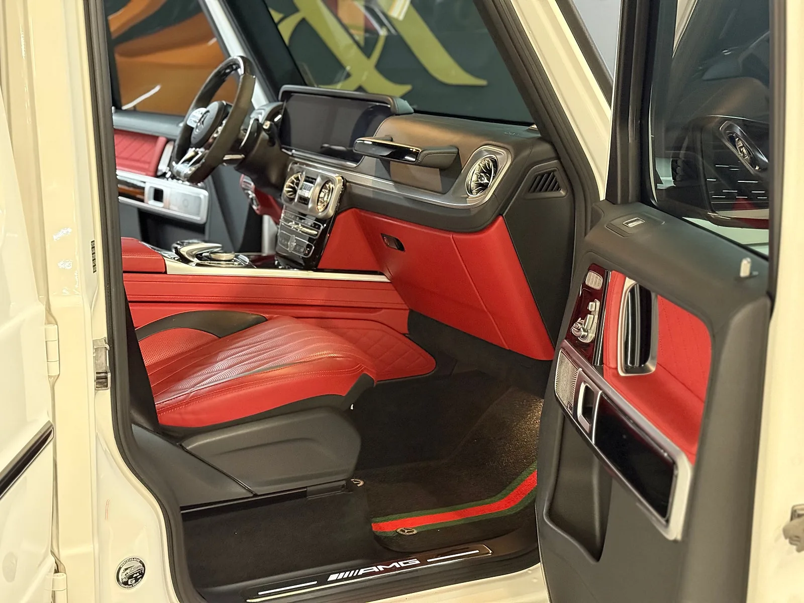 벤츠 G63 AMG 에디션 2021 화이트 사진 8