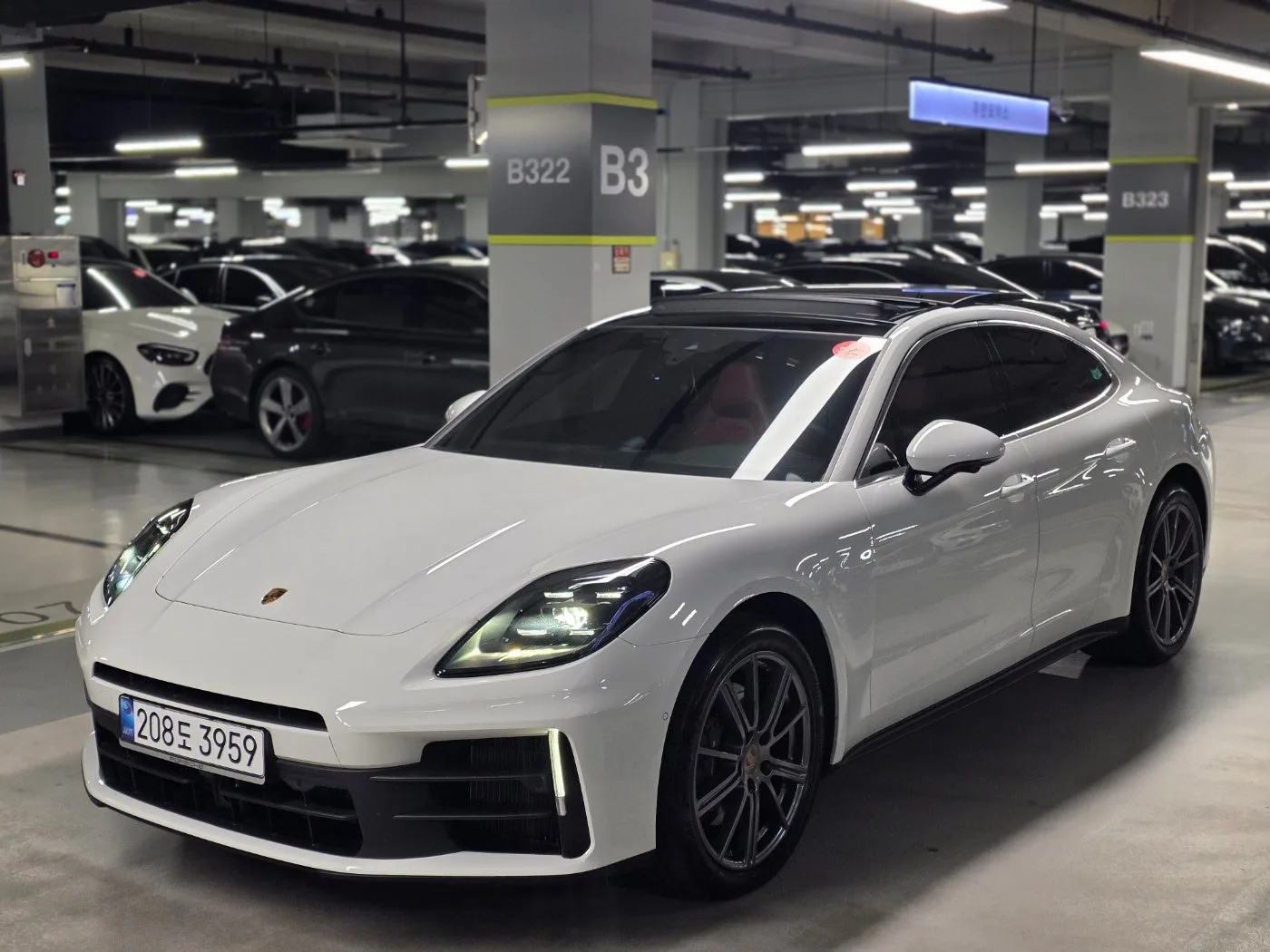 포르쉐 파나메라 2.9 AWD 2024 화이트 사진 2