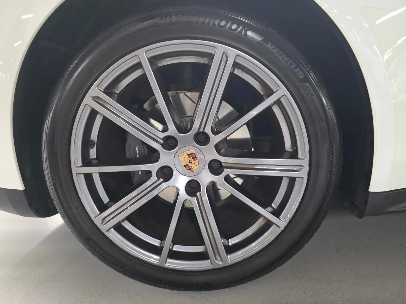 포르쉐 파나메라 2.9 AWD 2024 화이트 사진 8