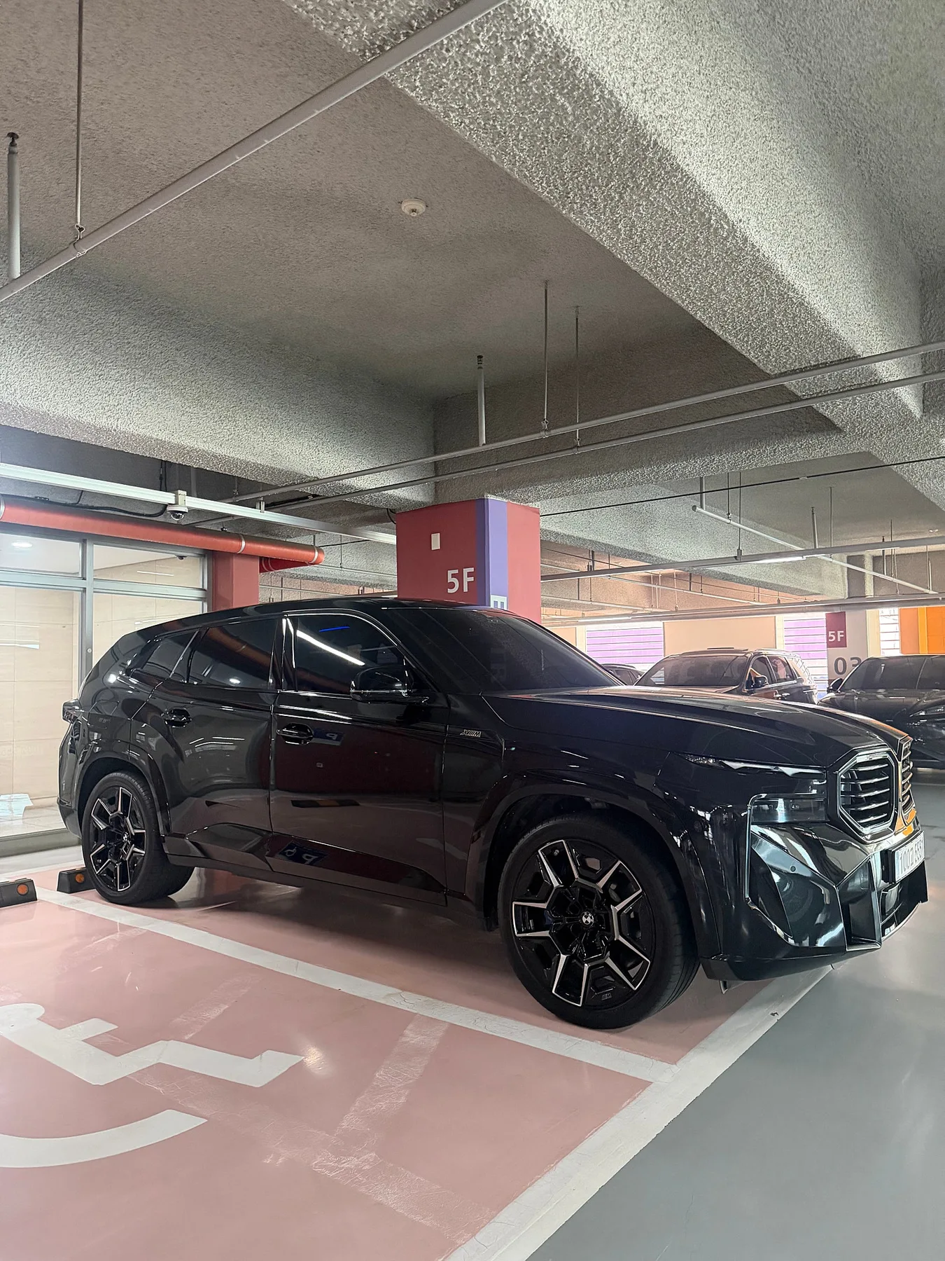 BMW XM 2023 블랙 사진 3