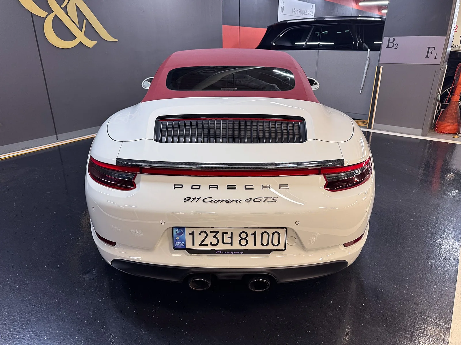 포르쉐 911 카레라 4 GTS 카브리올레 2017 화이트 사진 6