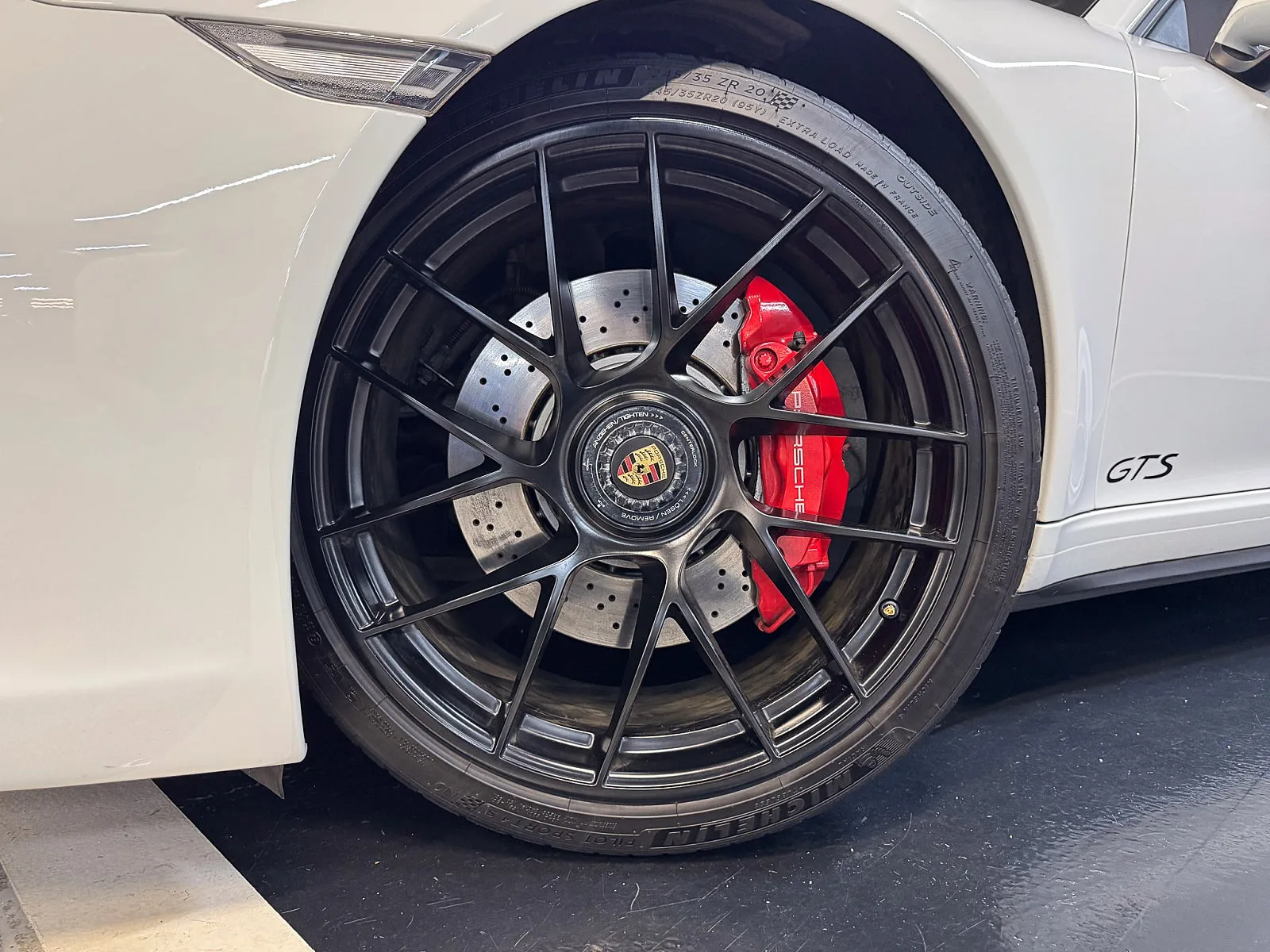 포르쉐 911 카레라 4 GTS 카브리올레 2017 화이트 사진 7