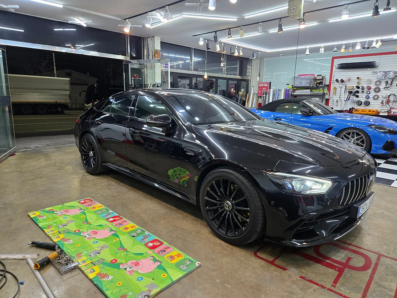 벤츠 AMG GT43 4MATIC+ 2021 버건디 사진 4